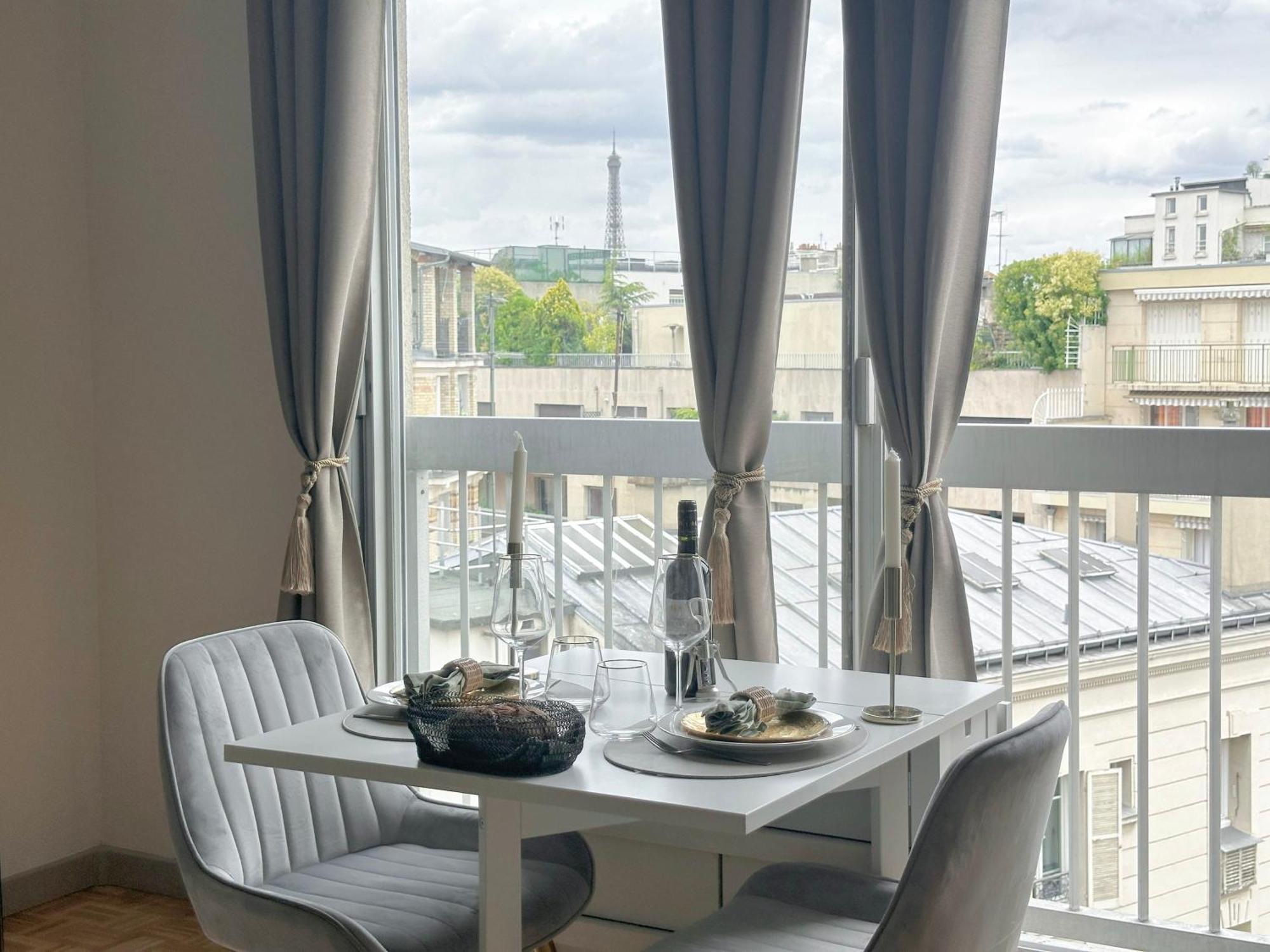 Brand-New Studio With Eiffel Tower View Париж Екстер'єр фото